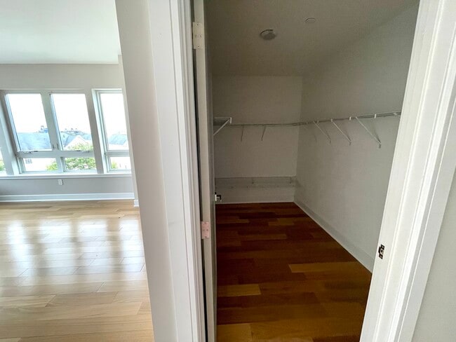 Building Photo - 3202 Capri Dr