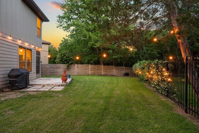 Foto del edificio - 2101 Rivers Edge Way