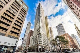 Building Photo - 57 E Delaware Pl