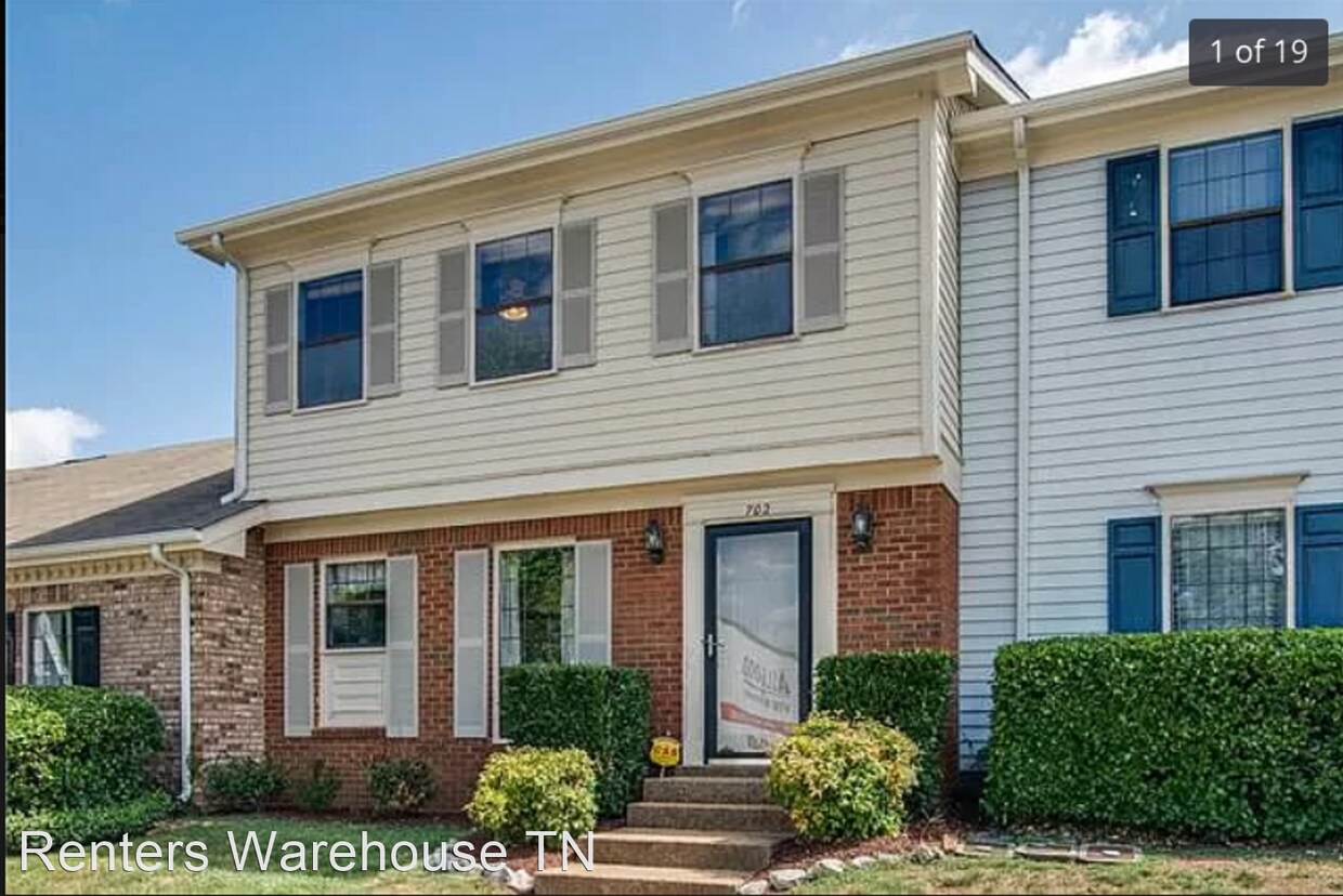 3 br, 2.5 bath House 702 Brentwood Pointe House Rental in Brentwood, TN