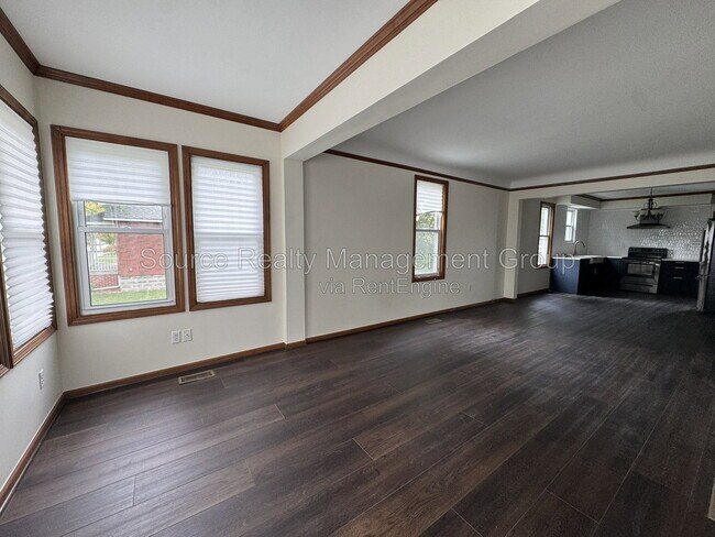 Foto del edificio - 2451 10th St