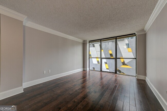 Foto del edificio - 1280 W Peachtree St NW