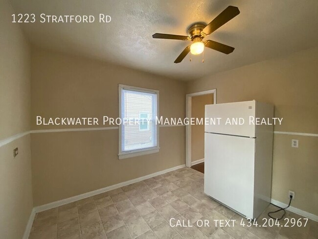 Building Photo - 1223 Stratford Rd