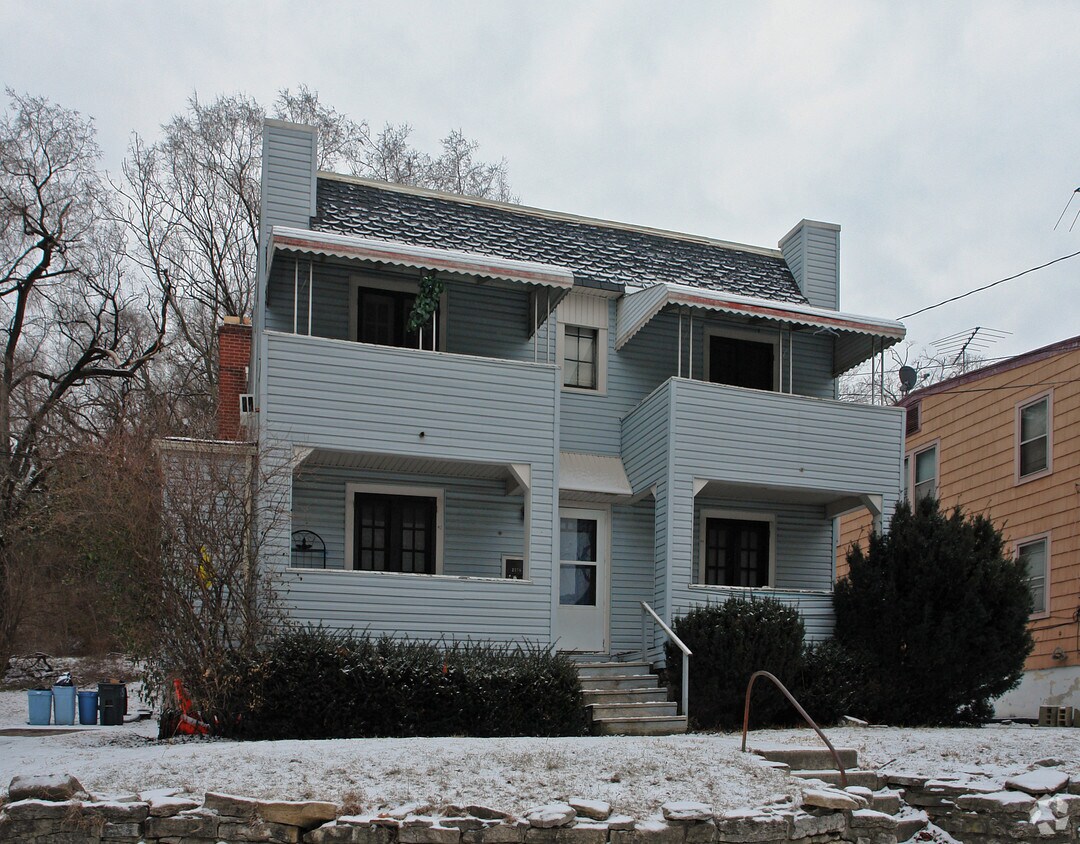 Primary Photo - 2756 Enslin St