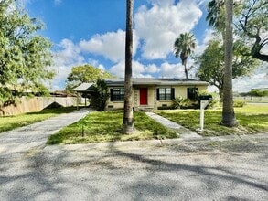 Building Photo - 1400 Vine Ave