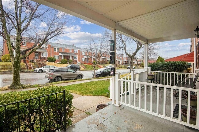 Foto del edificio - 1401 N Potomac St