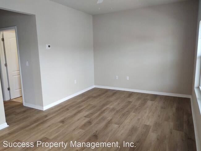 2 br, 1 bath House - 2601 Landover Blvd photo'