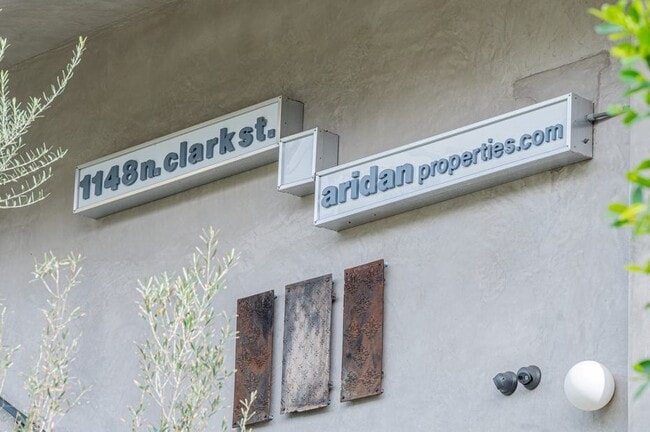 Foto del edificio - 1148 N Clark St