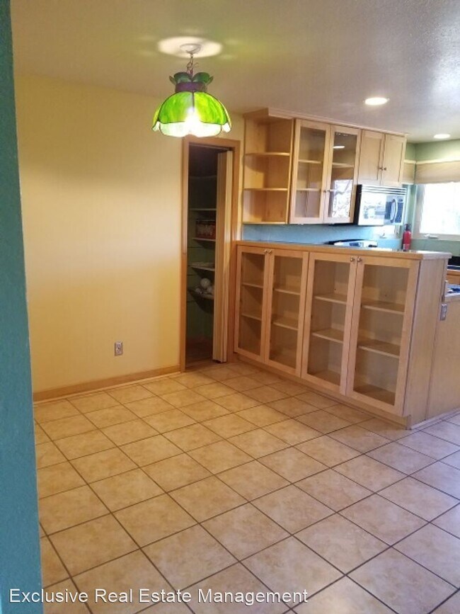 Building Photo - 3 br, 2 bath House - 1336 Carlyle Street
