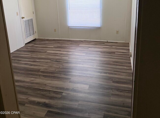Foto del edificio - 8306 Hwy 2301