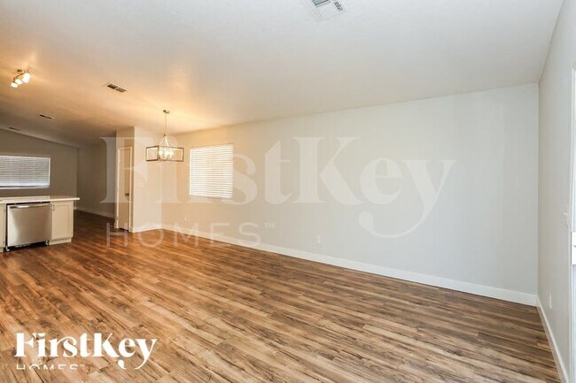 Building Photo - 7908 Olympus Ave