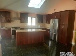 Building Photo - 259 Robby Ln