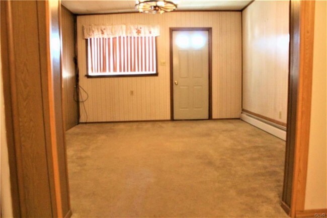 Building Photo - 330 N 3rd St