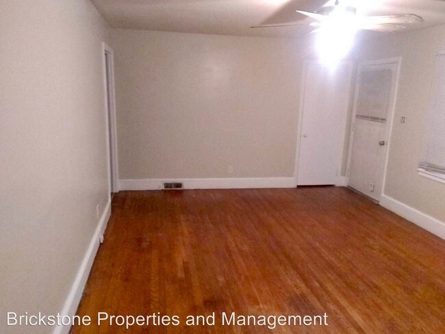 3 Br 1 Bath House 9400 East Wt Harris Blvd House For Rent In Charlotte Nc Apartments Com