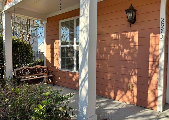 Foto del edificio - Available June 1st. Gorgeous 3 BR/2 BA Home Available in Desirable Whitney Lakes!