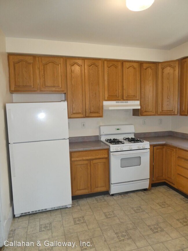 Building Photo - 4 br, 2 bath House - 404 Blair Ct.