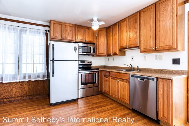 Building Photo - 2 br, 2 bath House - 2164 Three Kings Cour...