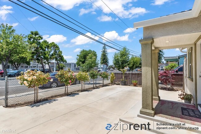 Foto del edificio - 2 br, 1 bath House - 24770 Soto Road, Hayw...