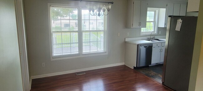 Building Photo - 3 BR - 2 BA Ranch in Garner