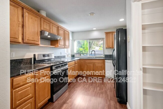 Foto del edificio - 2253 Raintree Pl