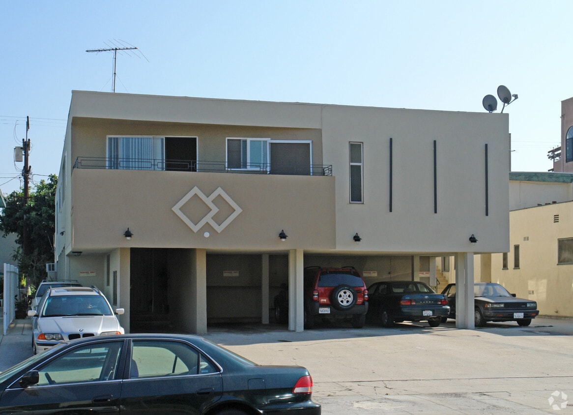 Building Photo - 1526 S Wooster St