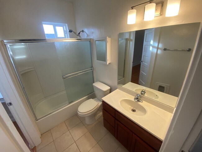 Foto del edificio - 809-811 26th St