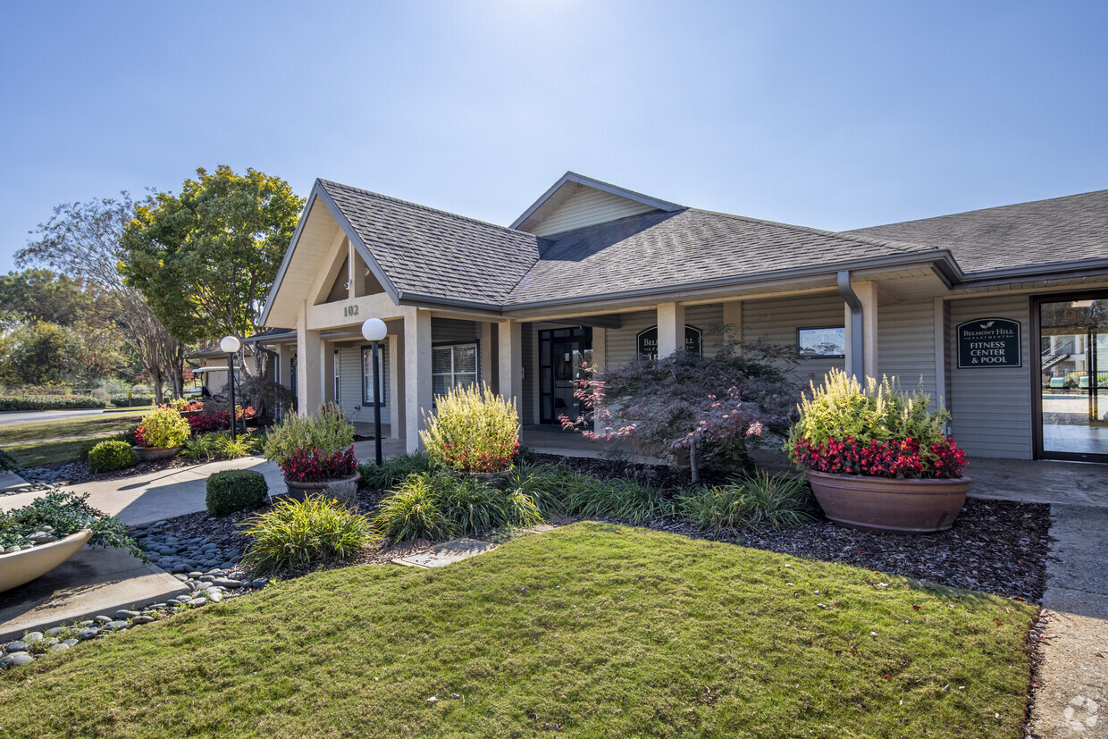 Clubhouse - Belmont Hill Apartments