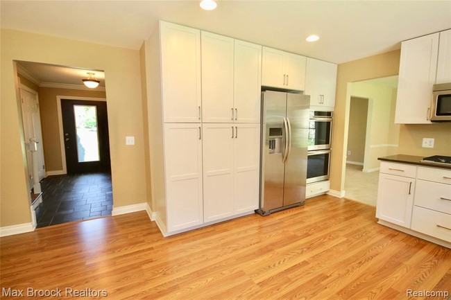 Foto del edificio - 4109 Shore Crest Dr