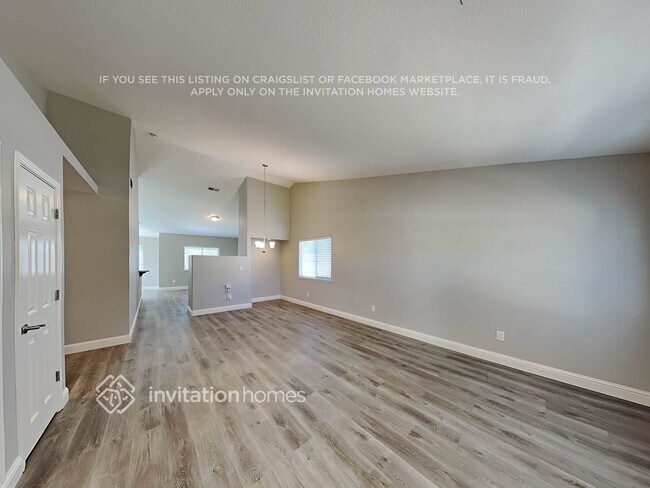 Foto del edificio - 15 Whitestone Ct