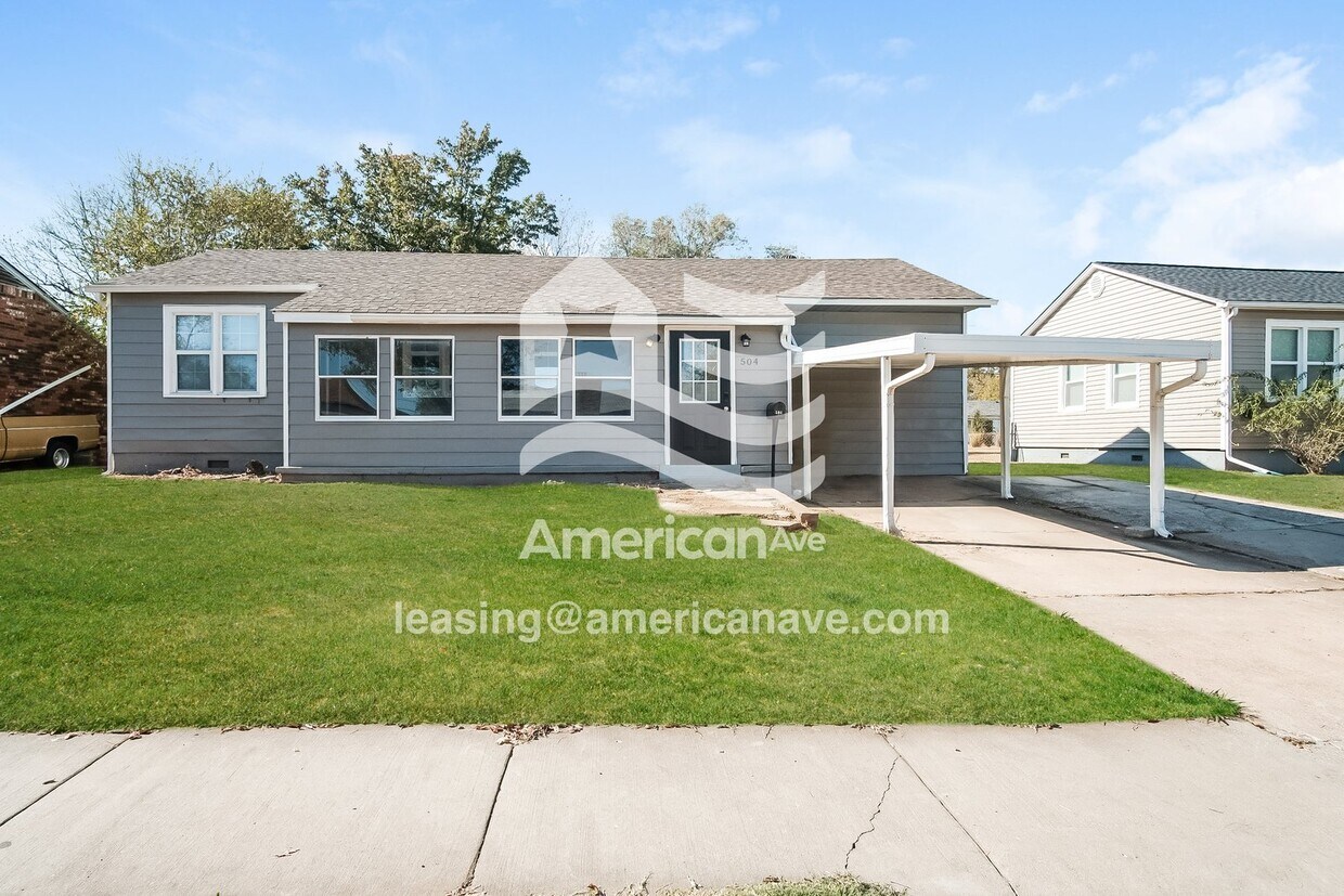 Foto principal - 504 N Dogwood St