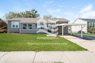 Building Photo - 504 N Dogwood St