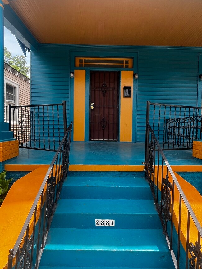 Foto del edificio - 2331 Saint Anthony St