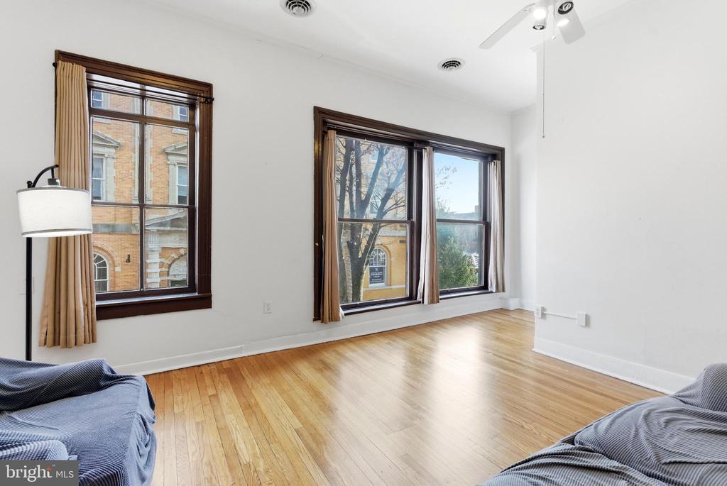 Foto principal - 105 N Loudoun St