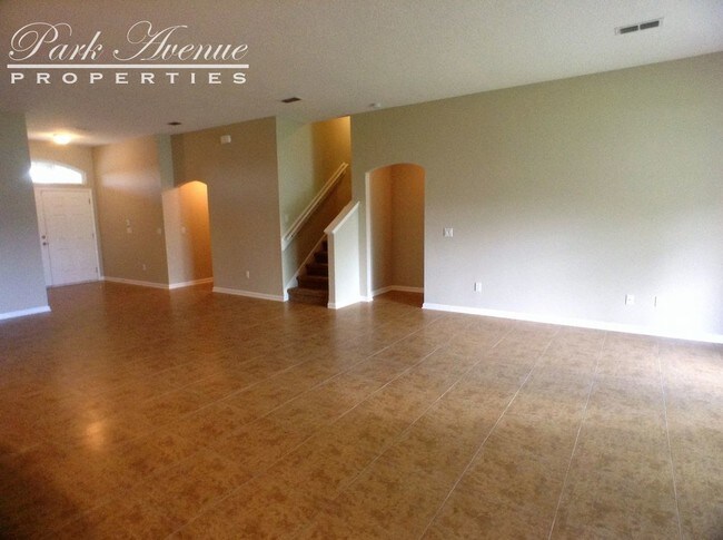 Building Photo - 124 Toscana Ln