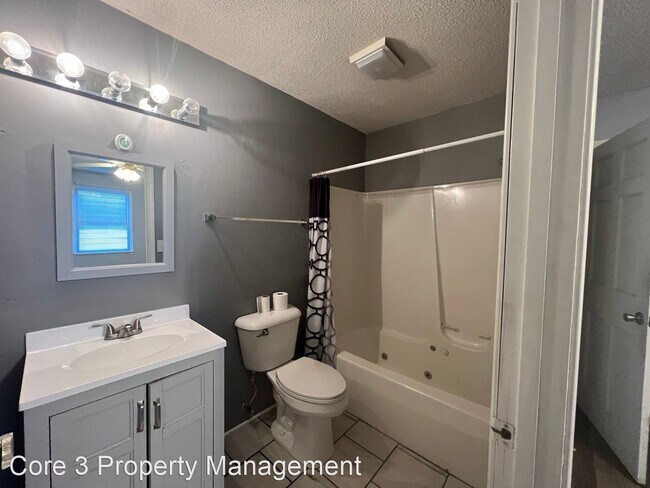 Foto del edificio - 3 br, 2 bath House - 5211 Deerwood Lake Dr