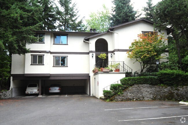 Foto del edificio - North Forrest Apartments