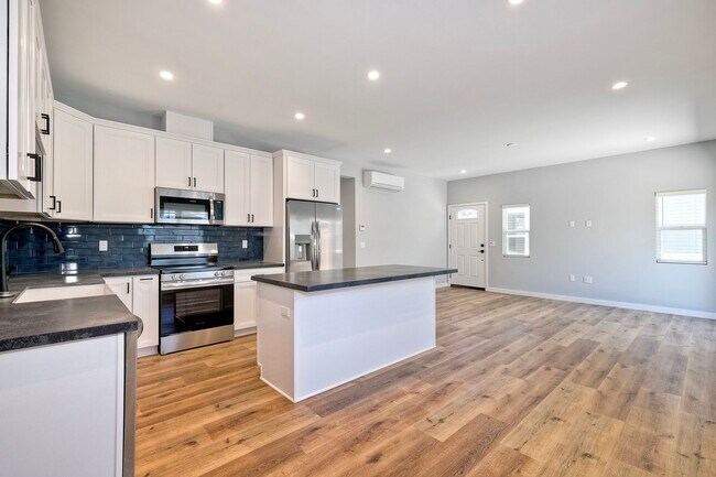 Foto del edificio - 6838 Tower St