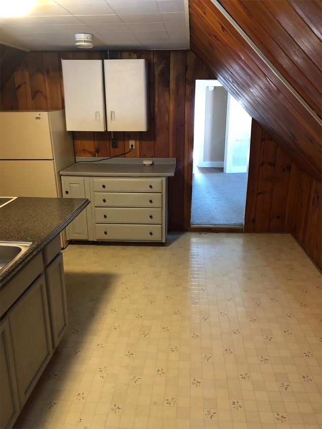 Primary Photo - 38 Deering St