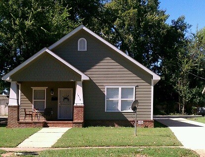 Primary Photo - 1416 Queen City Ave