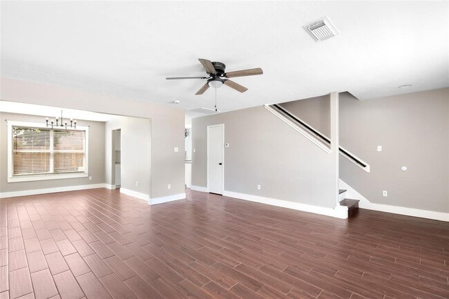 Building Photo - 2526 Halstead Dr
