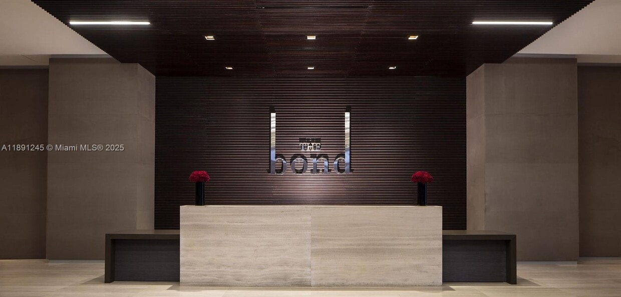 Foto principal - 1080 Brickell Ave