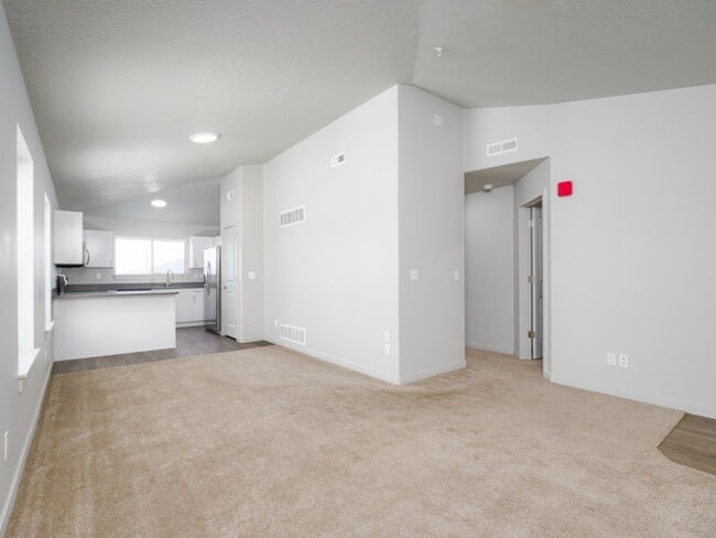 Building Photo - 1141 E 1320 S