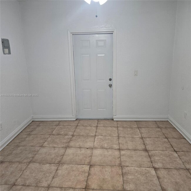 Foto del edificio - 5214 Wiley St