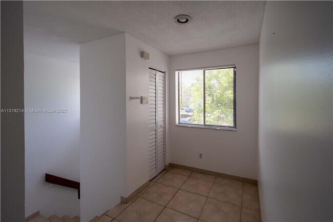 Foto del edificio - 8005 NW 15th Manor