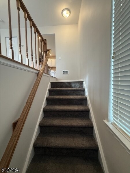 Foto del edificio - 686 Plum Terrace