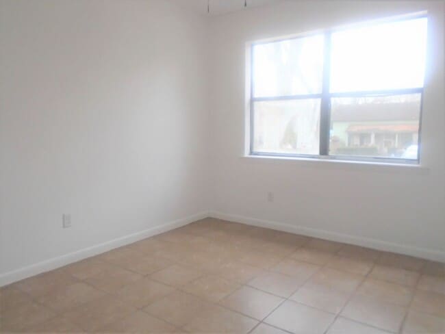 Foto del edificio - 418 Hargrove St