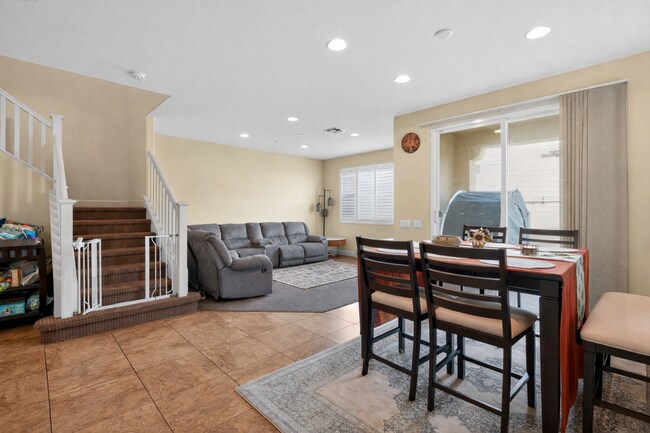 Foto del edificio - 306 Calle Rayo