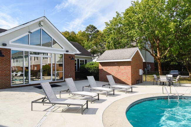 Foto del edificio - University Townhomes at Charlotte
