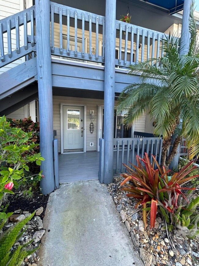 Foto del edificio - 1585 NE Beacon Dr