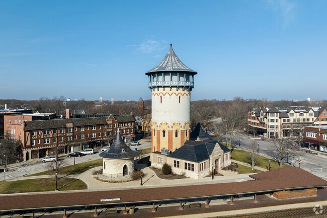 Riverside features a historic museum in the town center.